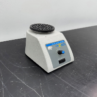 VWR Mini Vortexer image 1